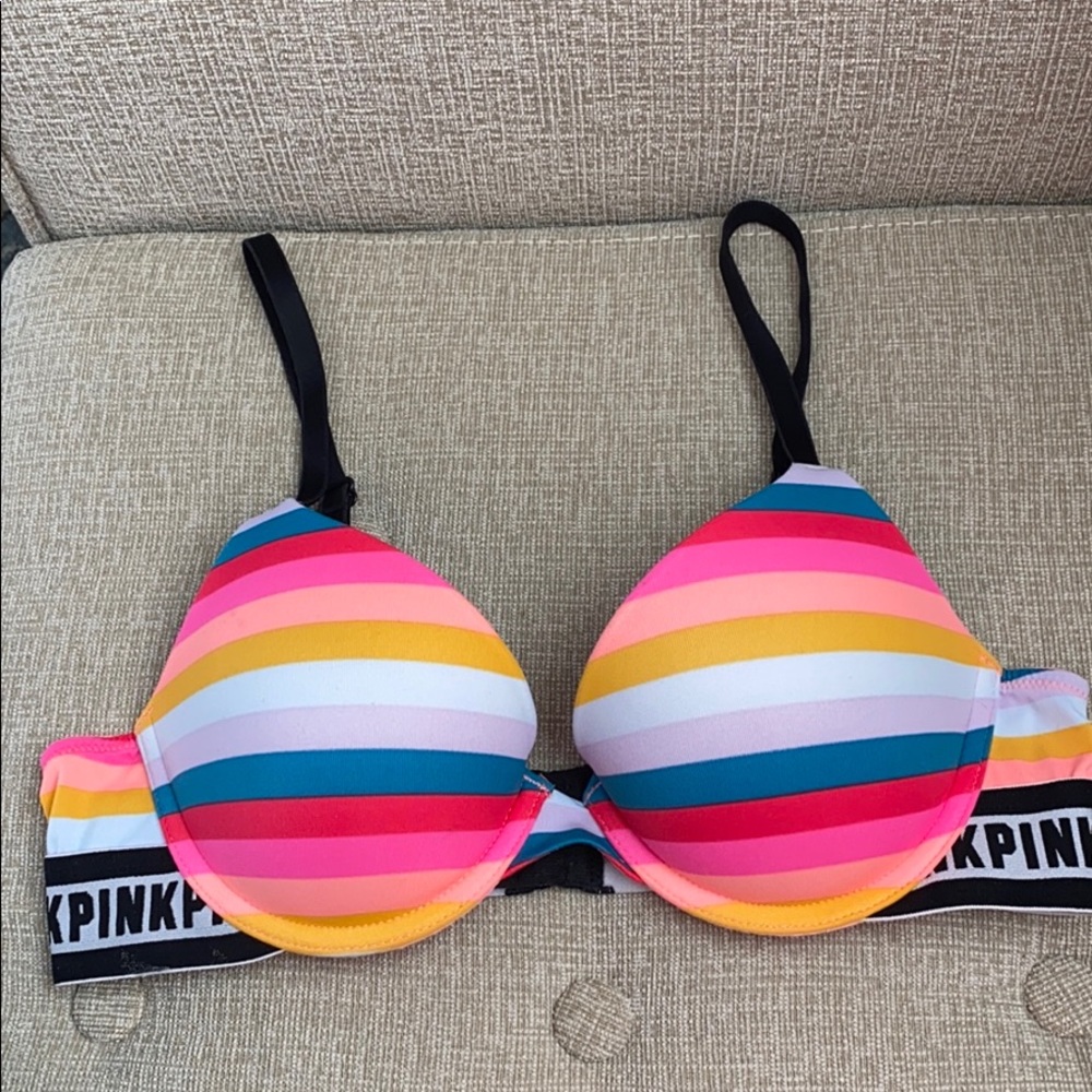 PINK Victoria secrets push up  bra size 34A